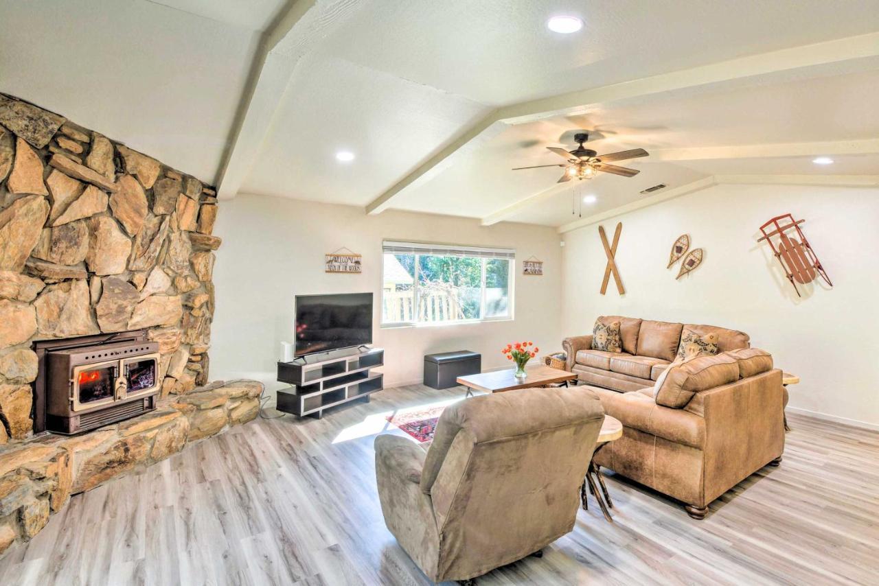 Sherwood Forest Cabin With Deck And Fire Pit! Twain Harte Exterior photo