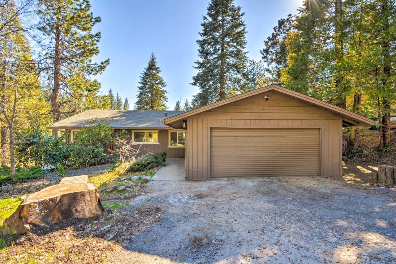 Sherwood Forest Cabin With Deck And Fire Pit! Twain Harte Exterior photo
